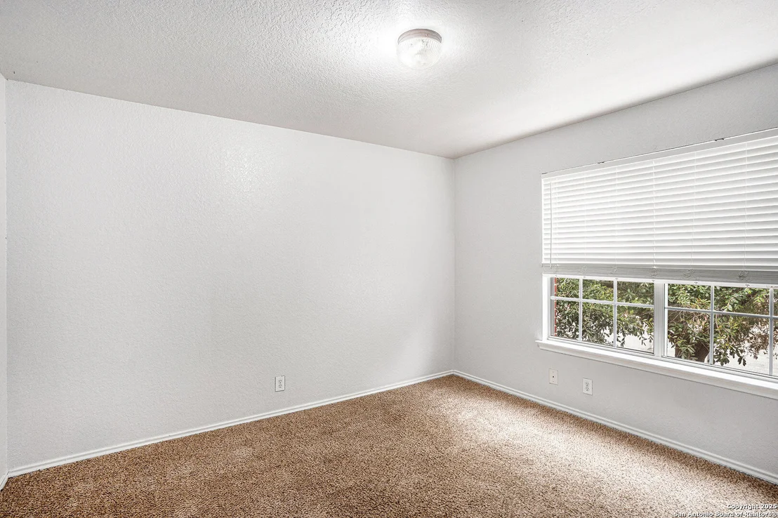 Photo of 10131 Cedarcliff