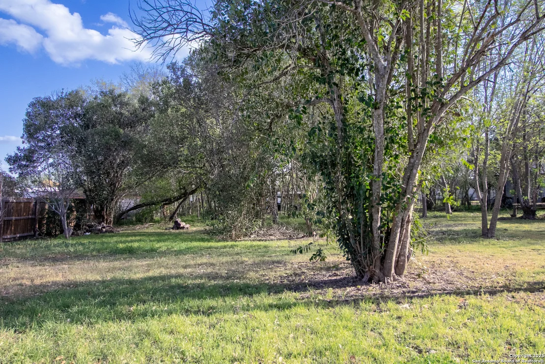 Photo of 127 Roosevelt Dr