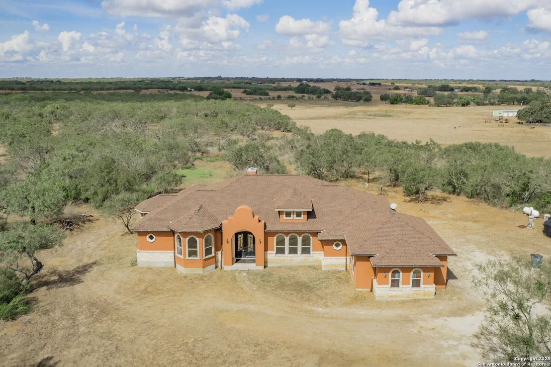 Photo of 1427 County Road 323