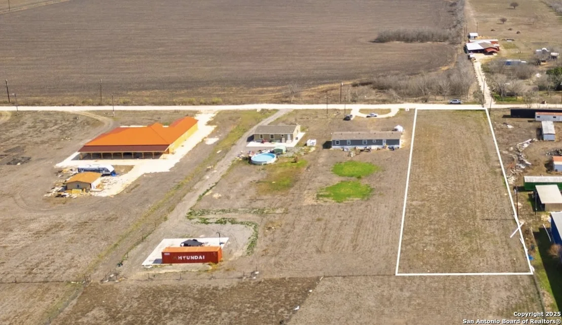 Photo of 561 County Road 5715