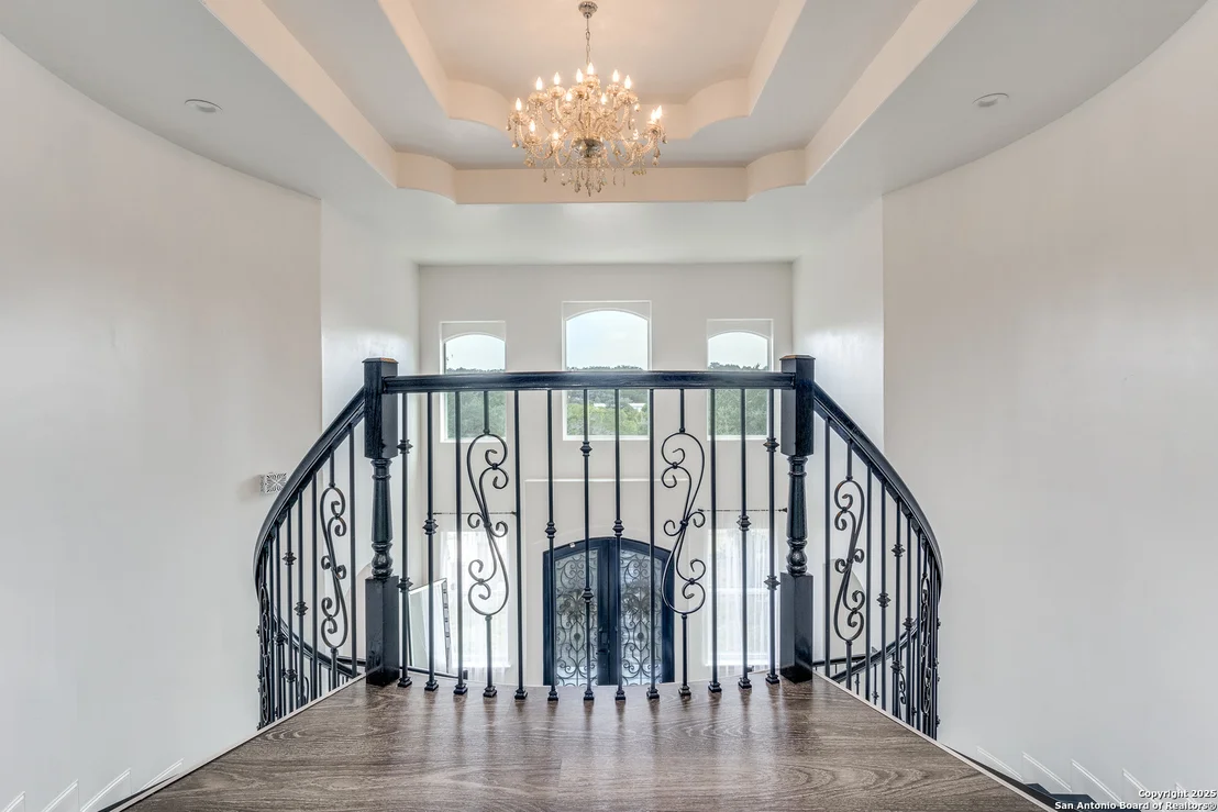 Photo of 1071 Hidden Valley
