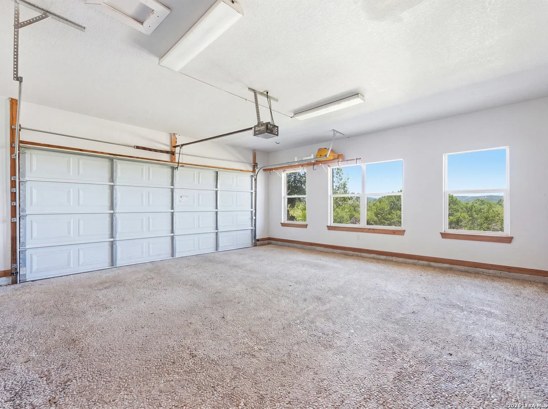 Photo of 412 Bear Springs Trl