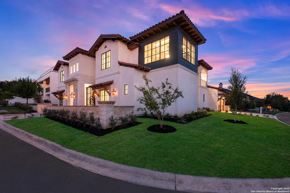 Photo of 7126 Bluff Strand