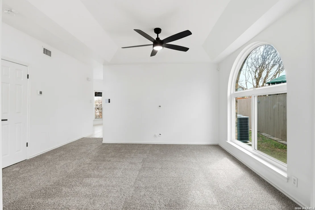 Photo of 602 Lightstone