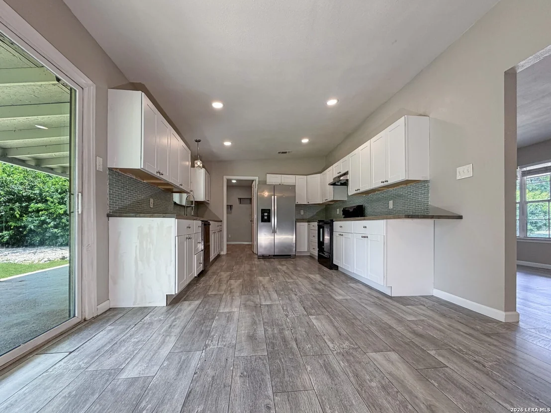 Photo of 209 SCOTT AVE