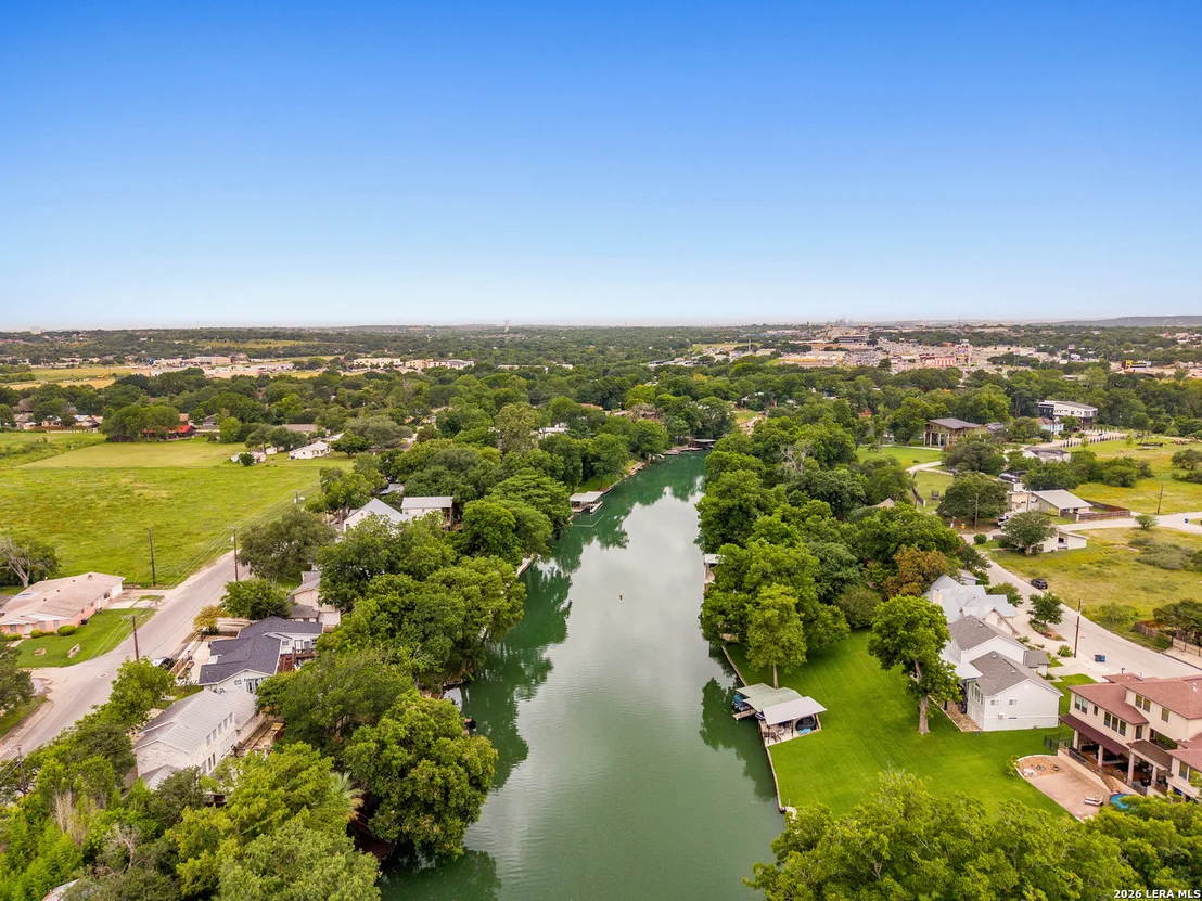 Photo of 340 RIO DR