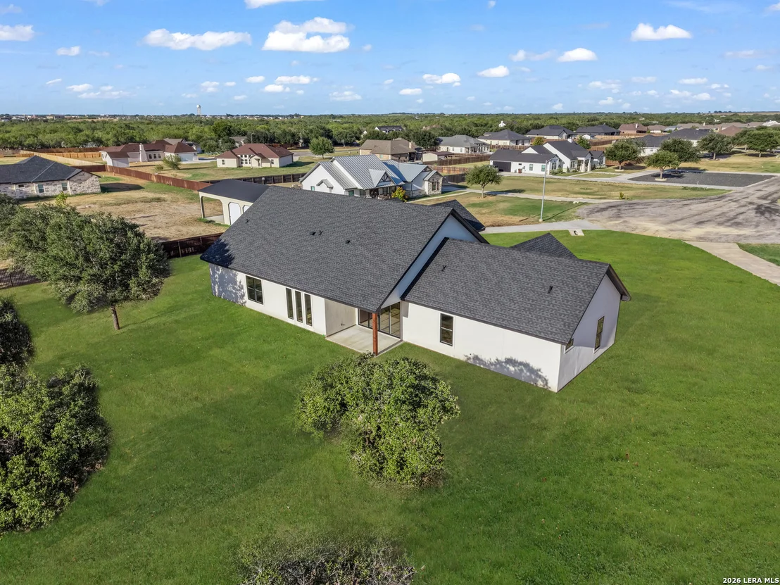 Photo of 101 W MEDIUM MEADOW DR
