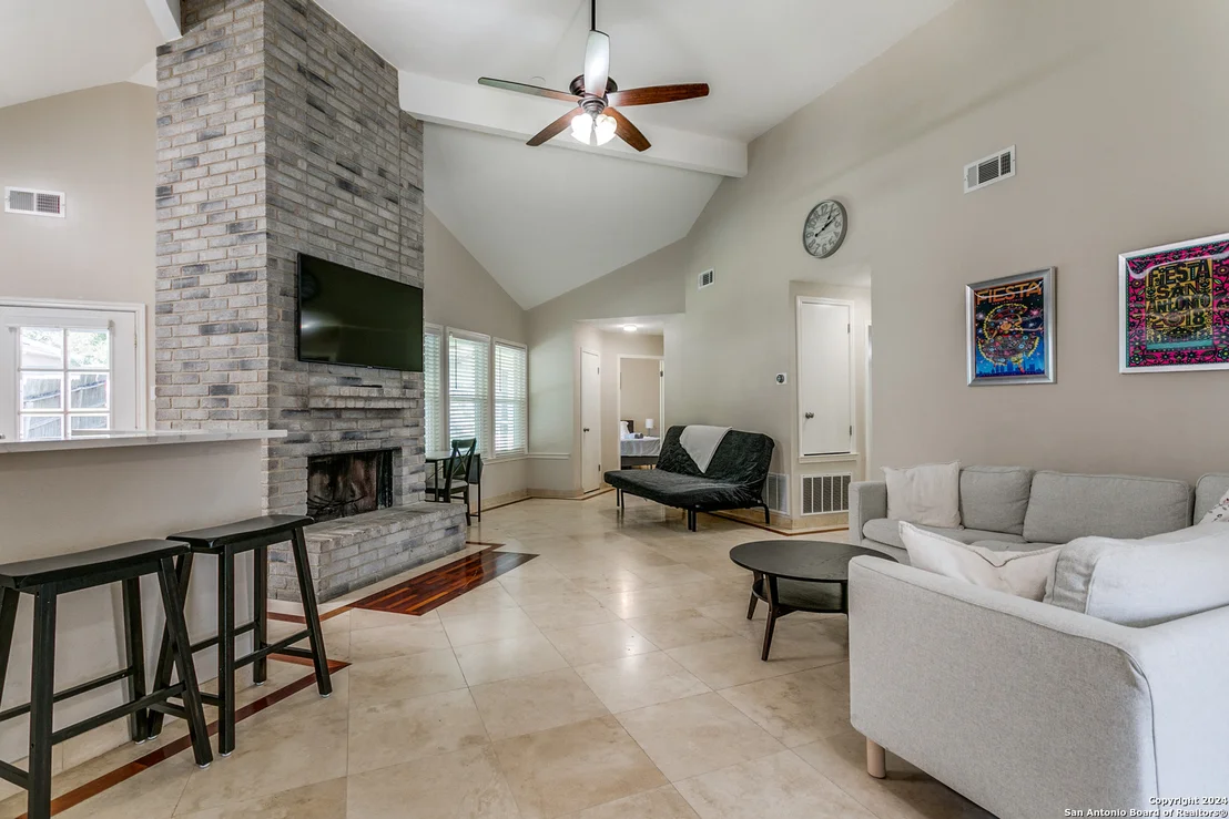 Photo of 8113 FOREST DAWN