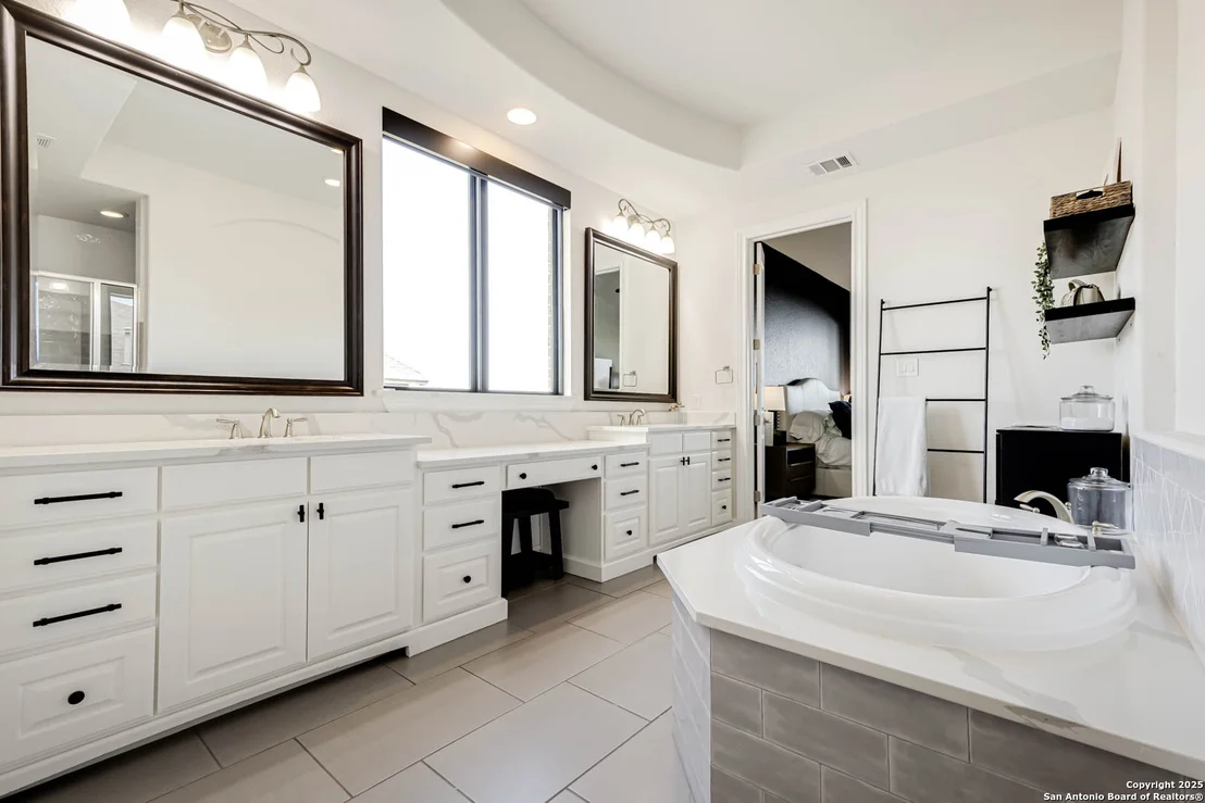 Photo of 8027 Vanity Hill