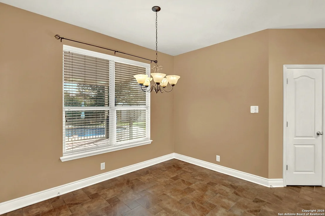 Photo of 213 SPICE OAK LN