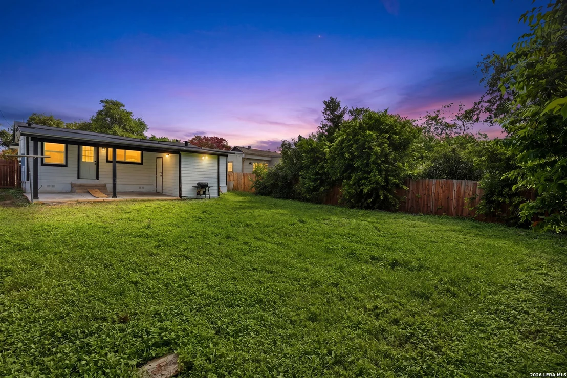 Photo of 414 Clower