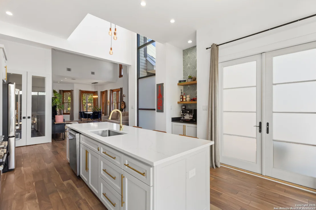 Photo of 232 Lavaca