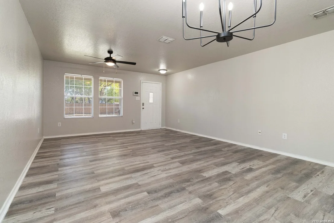 Photo of 11614 Oak Maple