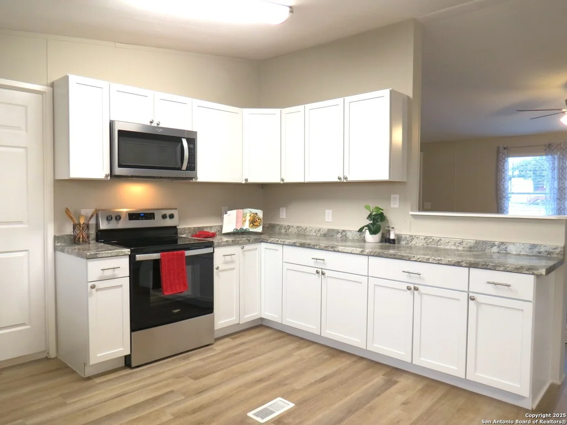 Photo of 417 Rosemary