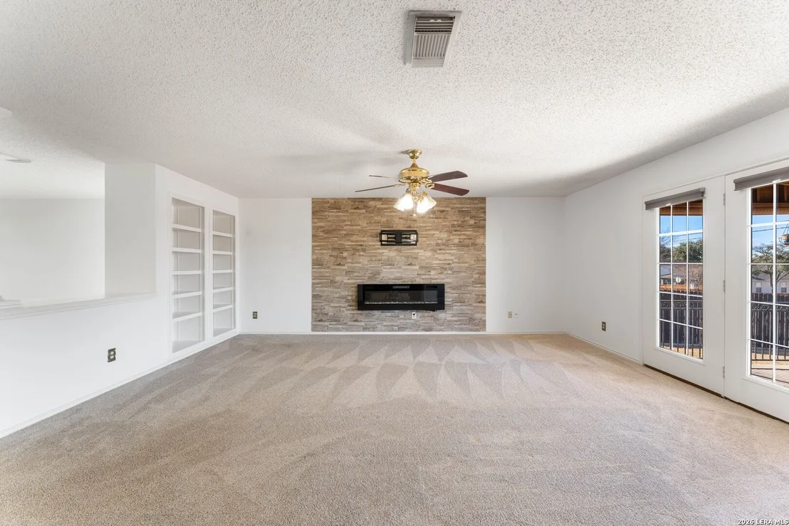 Photo of 1632 Willow Top