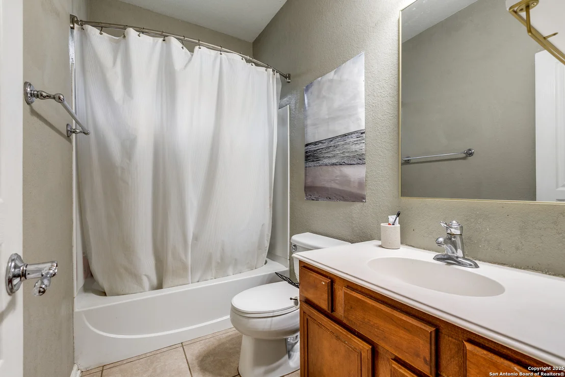 Photo of 1018 Tumbling Oaks