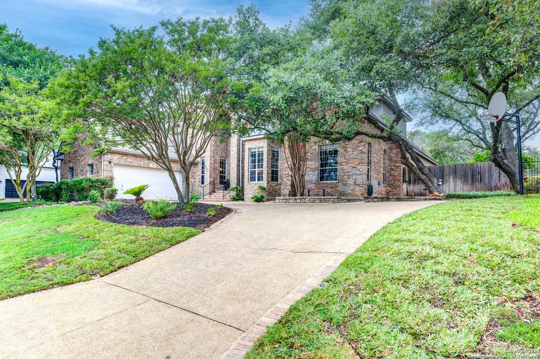 Photo of 15622 Dawn Crest