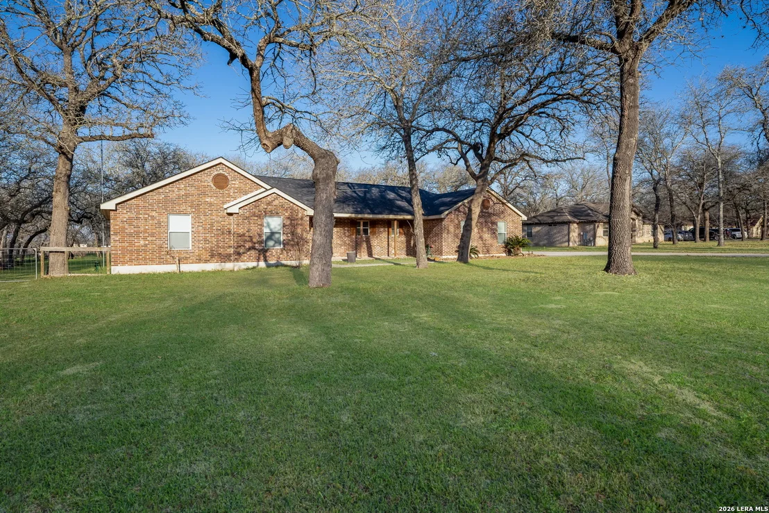 Photo of 521 JACOBS LN