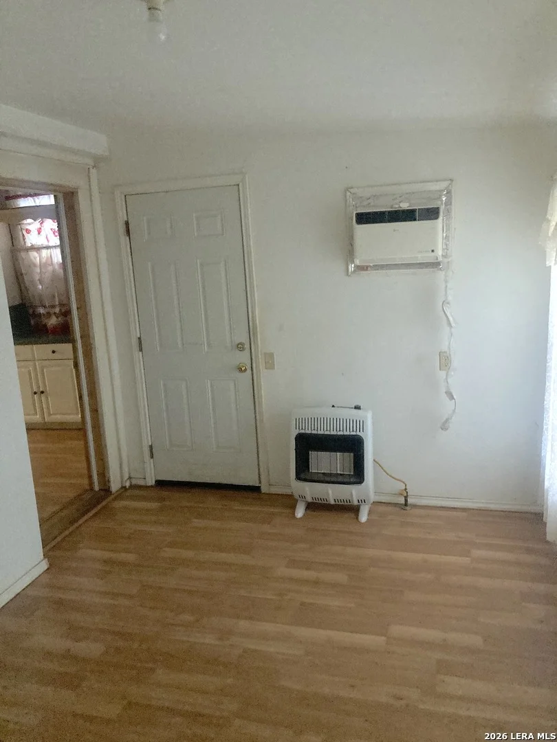 Photo of 651 BARRETT PL