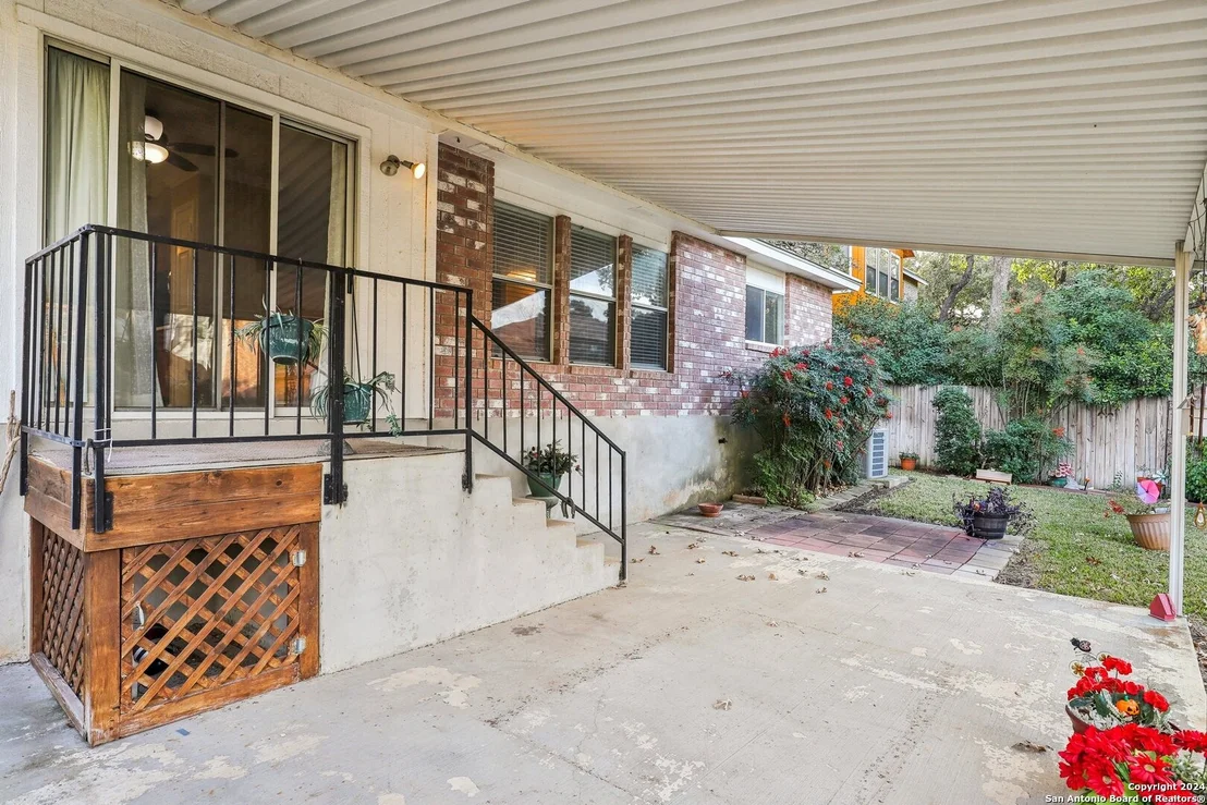 Photo of 9181 RIDGE PATH