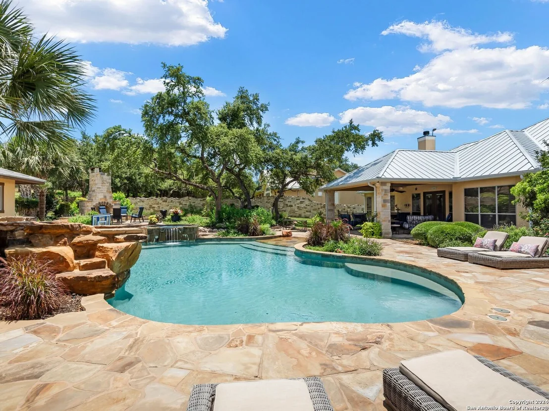 Photo of 676 Long Meadows