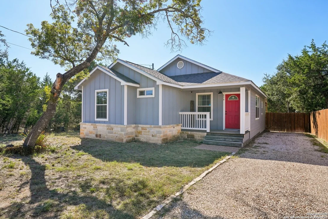 Photo of 636 Skyline Dr