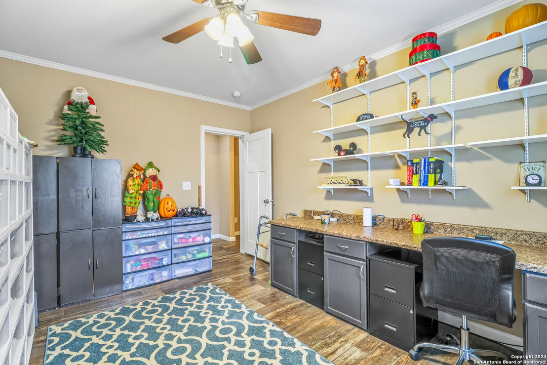 Photo of 609 Country Trail