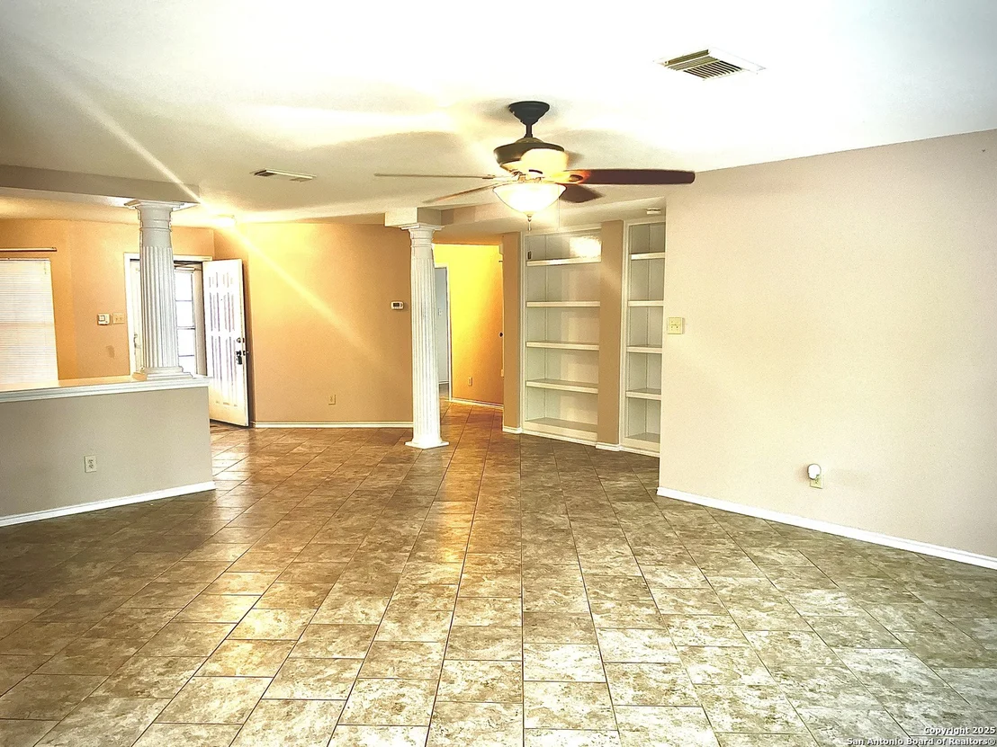 Photo of 2563 Chasefield