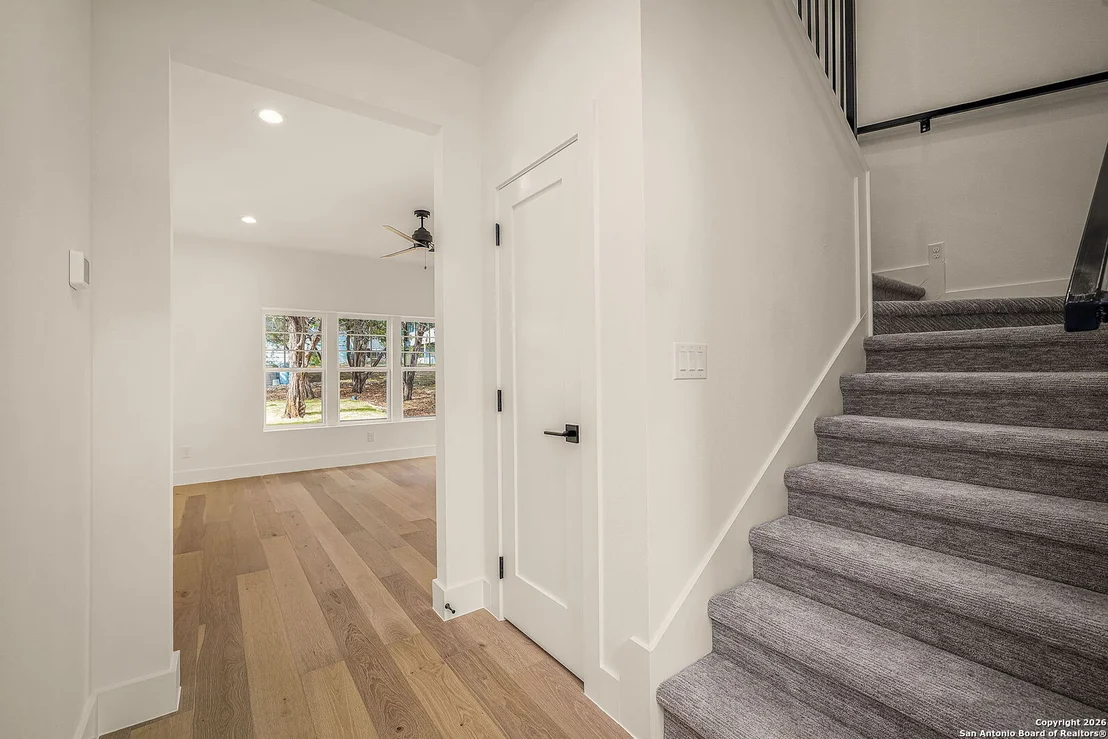 Photo of 1672 Hillcrest Forest