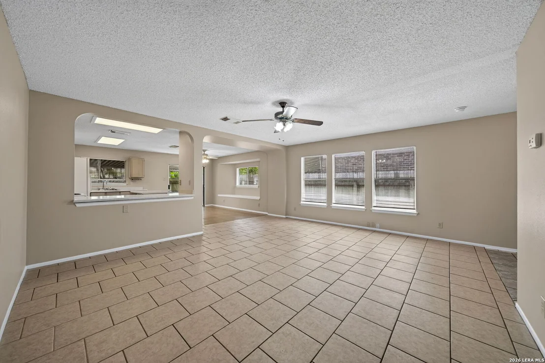 Photo of 916 ABERCORN