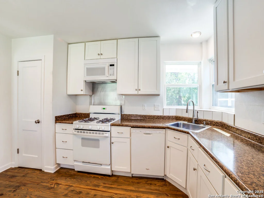 Photo of 130 Vaughan Pl