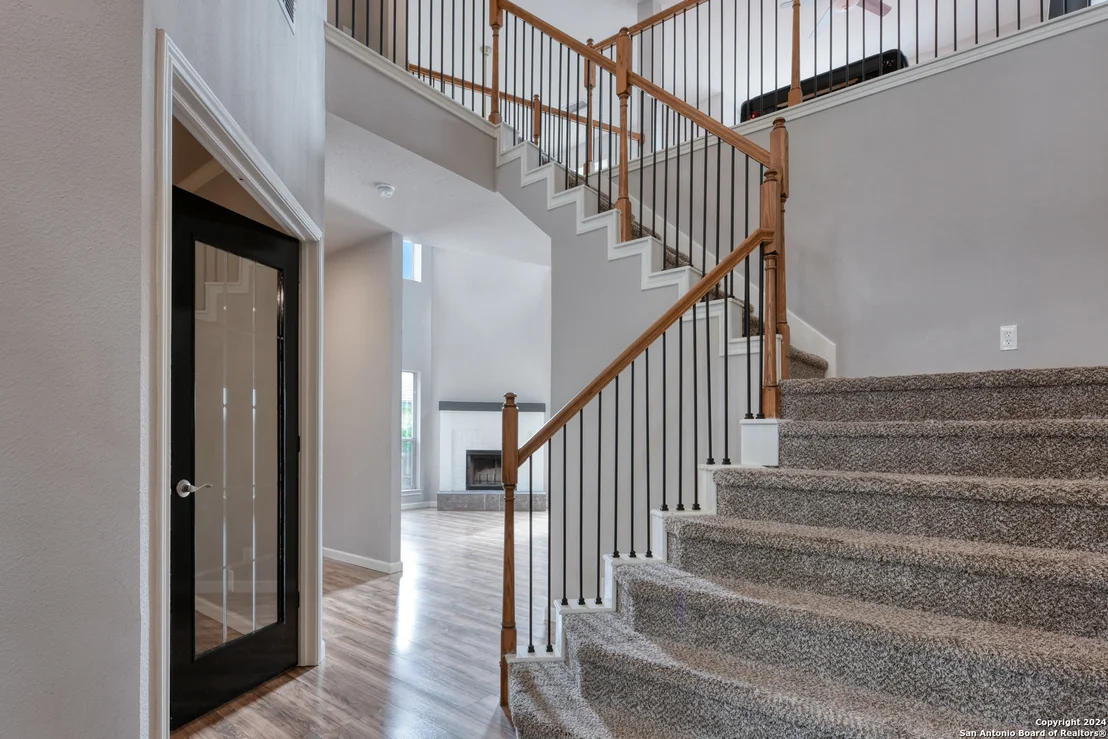 Photo of 2754 MONTEBELLO