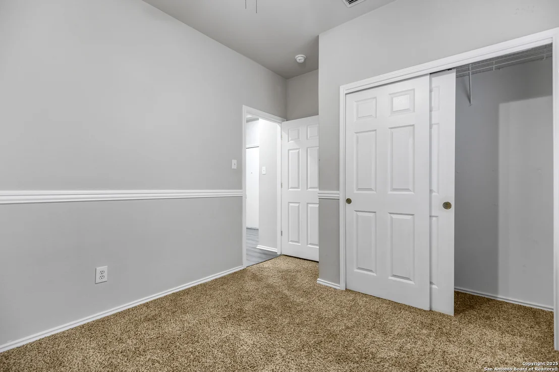 Photo of 6106 BRISCOE LEAF