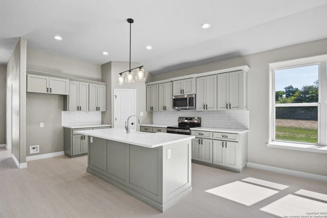 Photo of 109 Sutton PL