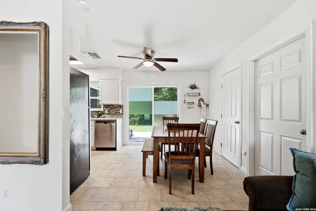 Photo of 6707 Pear Tree