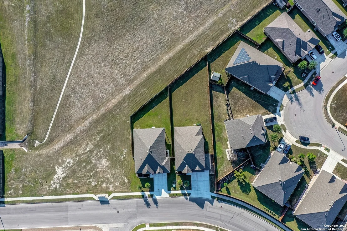 Photo of 950 Lone Cypress