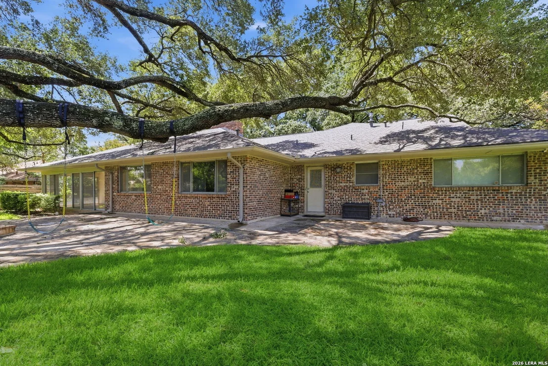 Photo of 105 Cobblestone