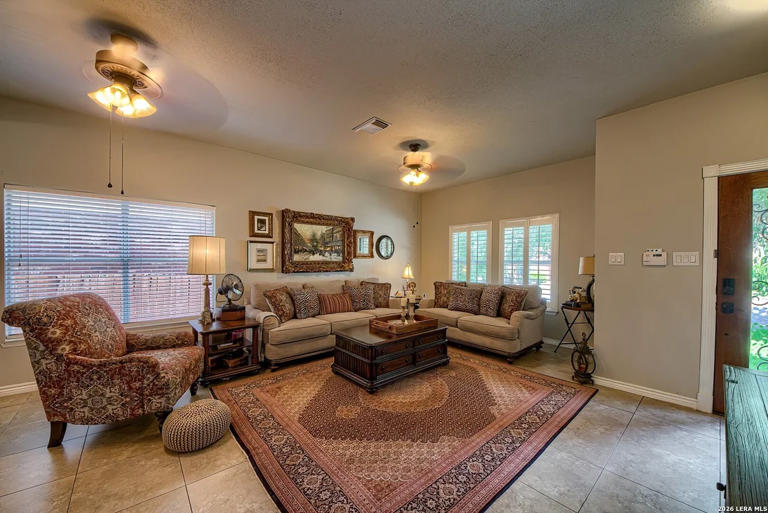 Photo of 2422 Thrasher Oak