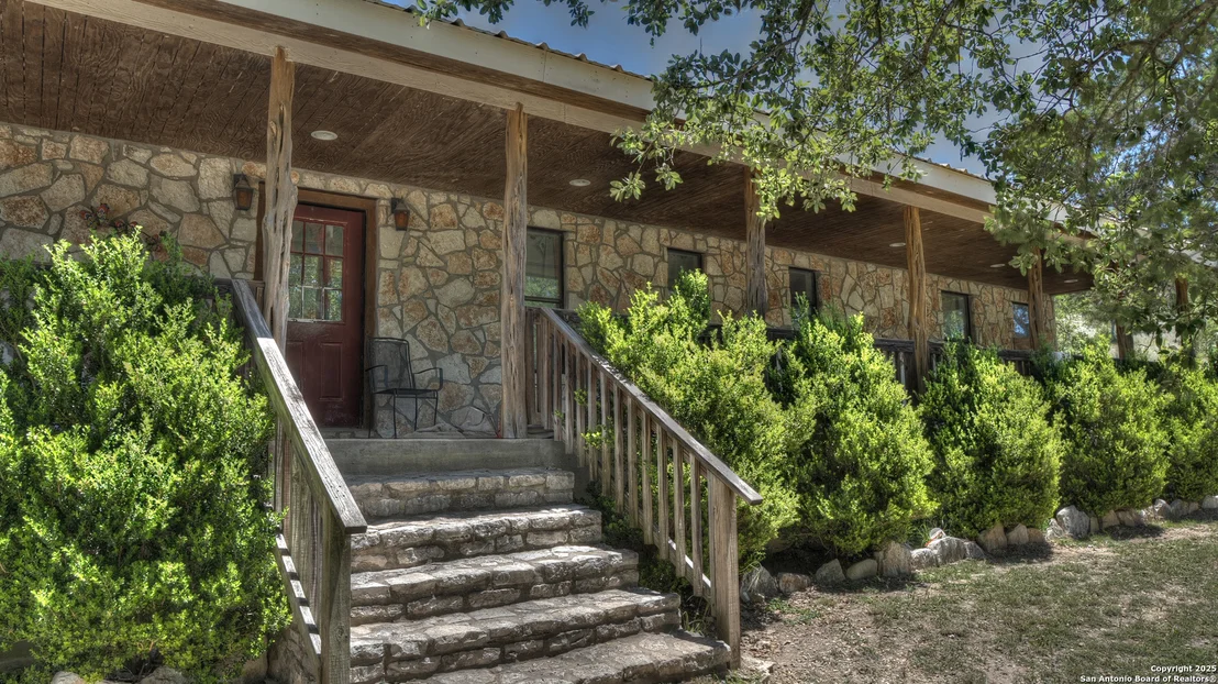 Photo of 121 David Rankin Rd