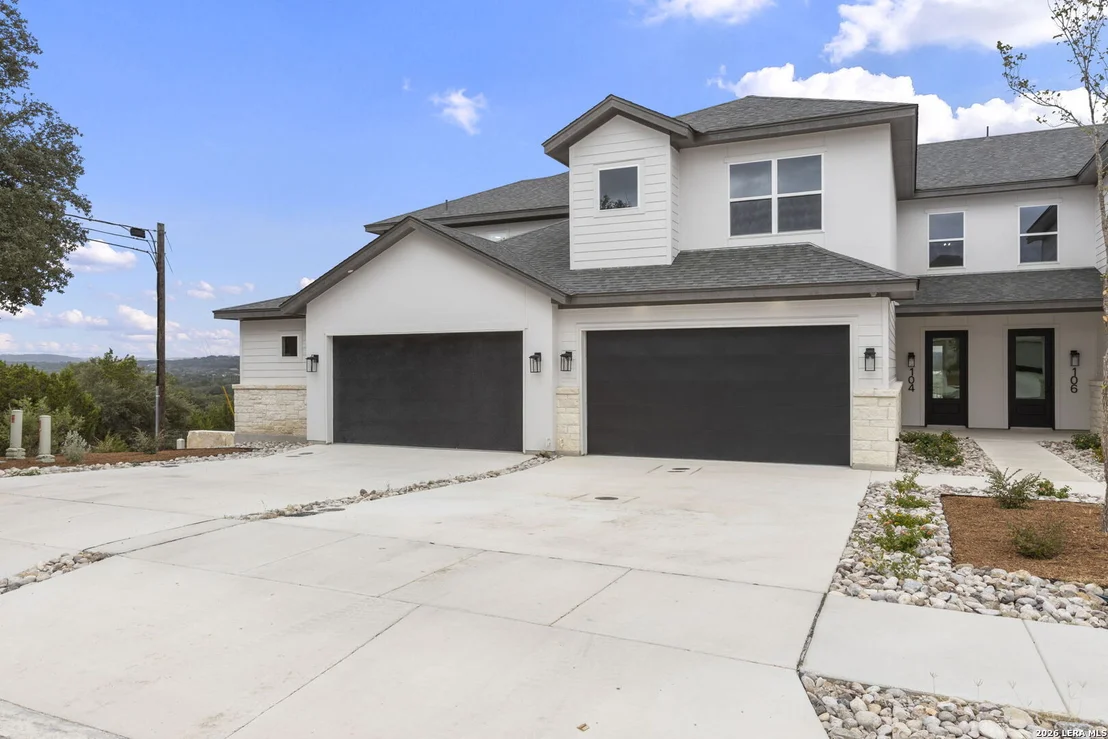 Photo of 106 MAGNOLIA CIR