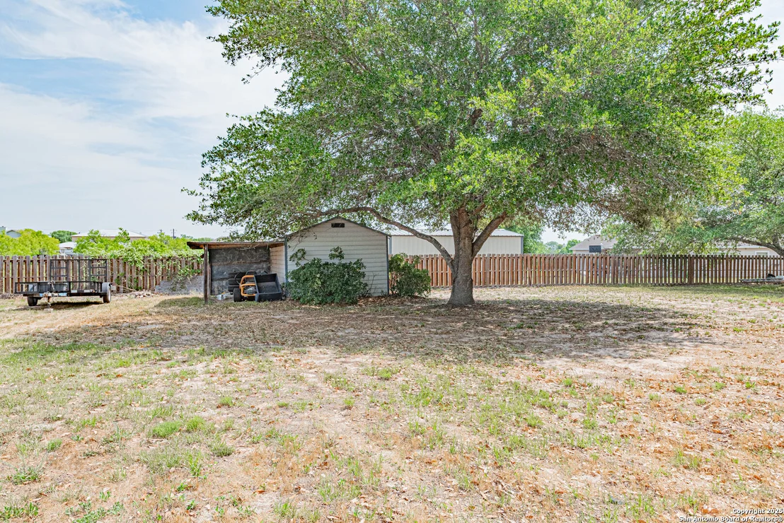Photo of 433 Bear Gardens