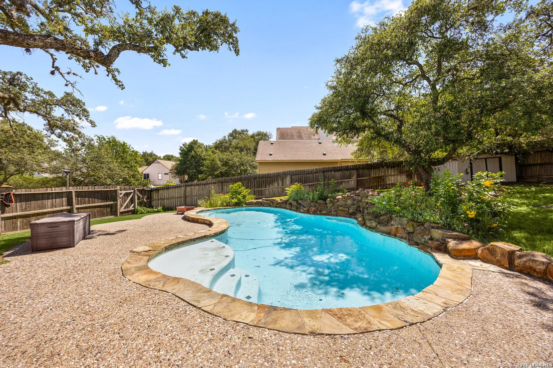 Photo of 25003 SUMMIT HOLW