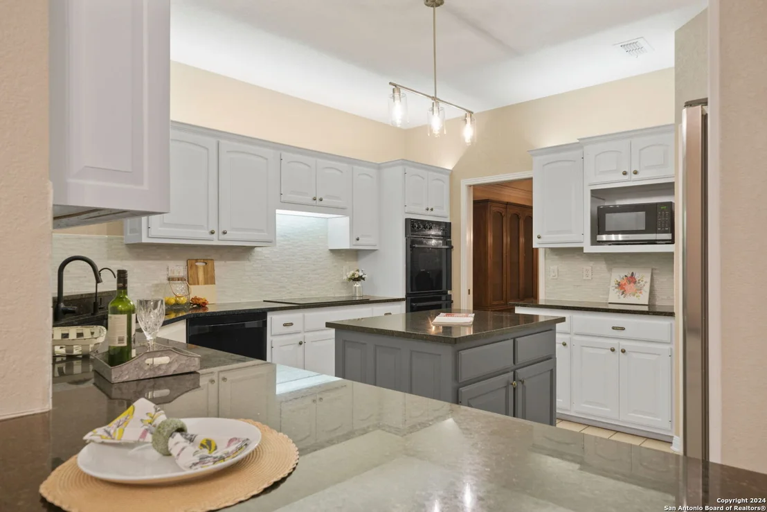 Photo of 15731 DEER CREST