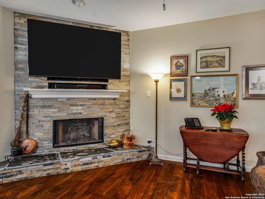 Photo of 15415 Steves Run