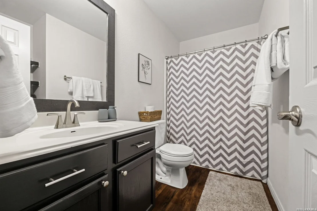 Photo of 1319 JORDAN XING