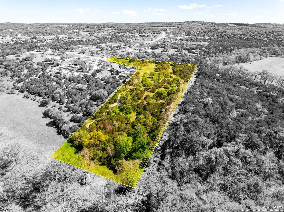 Photo of 98 SABINAS RIDGE RD