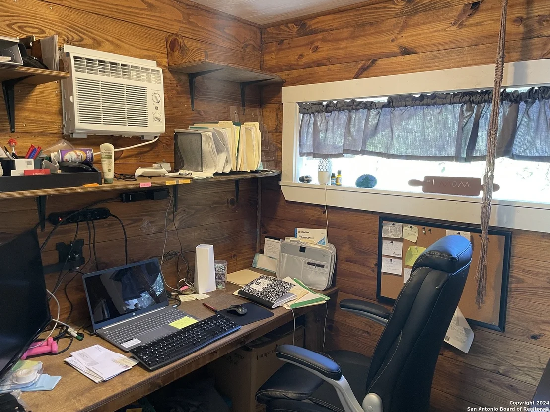 Photo of 372 COUNTY ROAD 2471