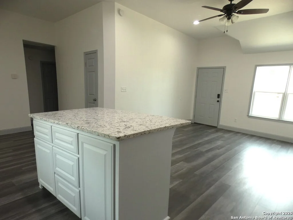 Photo of 506 Hillside Drive
