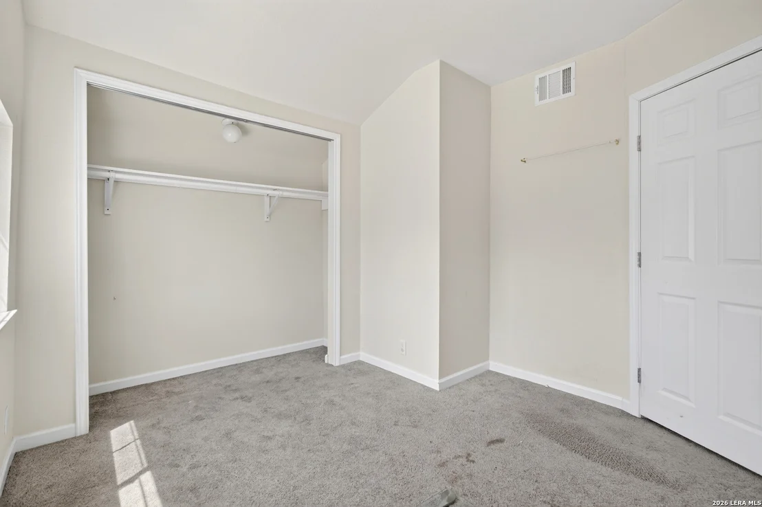 Photo of 363 W ANSLEY BLVD