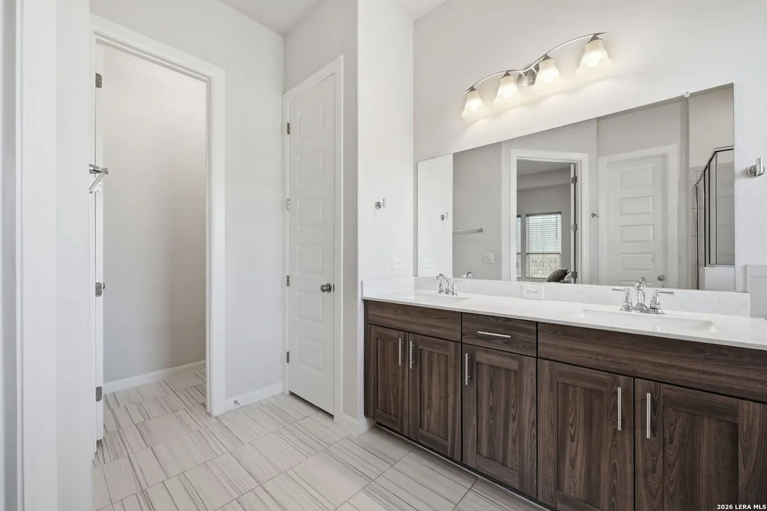 Photo of 5334 Black Walnut